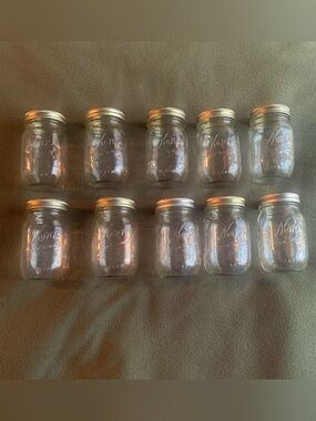 Kerr Self-Sealing Mason Jars 503. 1 pint. Set of 10.
